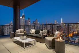 This 45k Per Month Penthouse Is Chicago S Priciest Rental Unit Penthouse Chicago Apartment Outdoor Pool