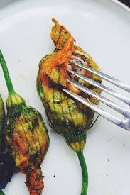 Fleurs De Courgettes Farcies Meg Cook Fleur De Courgette Farcie Courgettes Farcies Recettes De Cuisine