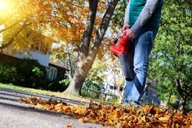 The blowing dry and wet leaves, debris and sticks can get into your eyes and ears. How To Use A Leaf Blower Indoor To Outdoor