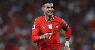 Ronaldo expects Ireland boos, promises to be a 'good boy'