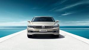 China Only Volkswagen Phideon Is A Lot Of Car For 51 000 Carscoops Volkswagen Car China