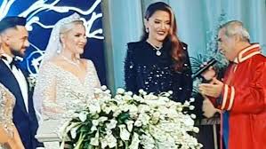 Selin Cigerci Evlendi Giydigi Gelinlik Sosyal Medyayi Salladi Gelinlik Dugun Unluler