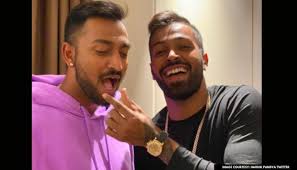 Hardik himanshu pandya (1993 11 ekim doğumlu) hintli uluslararası bir kriket takımında oynayan baroda yerli kriket ve de mumbai hintliler de. Hardik Pandya Flaunts 1 Crore Watch At Home During Brother Krunal S Birthday Celebration