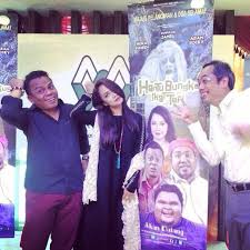 Hantu bungkus ikat tepi (2015). Rotikaya Akandatang Filem Terbaru Lakonan Nora Danish Berjudul Hantu Bungkus Ikat Tepi Facebook