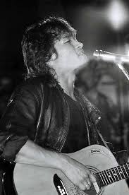 как играть песню звезда по имени солнце на гитаре Viktor C J Zhiv Foto Ok Ru S Izobrazheniyami Fotografii Gruppy Muzyka Rok Muzyka