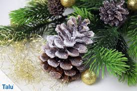 Basteln mit papier blatter einfache blatter aus papier als. Christbaumschmuck Selber Machen 10 Weihnachtliche Bastelideen Talu De