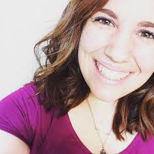 Anna Beers's Instagram, Twitter & Facebook