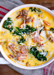 One Pot Olive Garden Zuppa Toscana Soup Comfort Food At It S Best Loaded With Bacon Sausage Potatoes In 2020 Toscana Soup Sausage And Kale Soup Zuppa Toscana Soup
