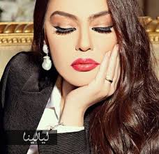 شاهدوا أحدث إطلالات شريهان بالنظارة الحمراء لتبدو شابة في العشرينات موقع ليالينا Nose Ring Septum Ring Nose