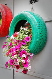 Inspiring 30 Impressive Diy Tire Planters Ideas For Your Garden To Amaze Everyone Https Wahyuputra Com Garden Diy Garden Projects Tire Planters Diy Planters