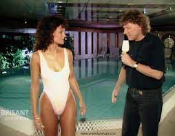 songtext zu „jung, verliebt und frei. Andrea Berg Hallo Ihr Lieben Hier Ein Bild Von Meinem Allerersten Tv Auftritt Vor 25 Jahren Im Schlagermagazin Mit Bernhard Brink Danke Fur Eure Lieben Kommentare Und Die Vielen Tollen Ideen Ja