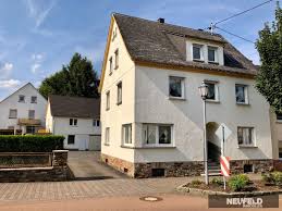 Ehemaliger gasthof in neufeld mit gästezimmer. Immo Immobilien Neufeld