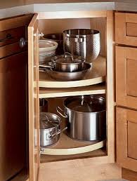 خزائن المطابخ 2 مساحة التوظيب و حلولها بالصور Corner Kitchen Cabinet Kitchen Corner Cupboard Modern Kitchen Cabinets