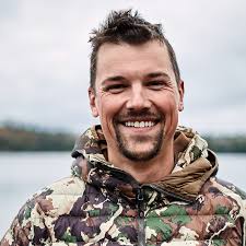 Mark Kenyon's Instagram, Twitter & Facebook