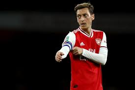 Born 15 october 1988) is a german professional footballer who plays as an attacking midfielder for premier league club arsenal. Tak Disangka Ini Ternyata Alasan Mesut Ozil Pilih Pindah Ke Fenerbahce Okezone Bola