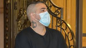 Bushido (武士道 bushidō), meaning way of the warrior, is a japanese code of conduct and a way of life, associated with the samurai, and loosely analogous to the western concept of chivalry. Verhandlung Rapper Bushido Spricht Vor Gericht Uber Clanchef Und Schwarzgeld Augsburger Allgemeine