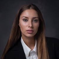 Alicia Buss's Instagram, Twitter & Facebook