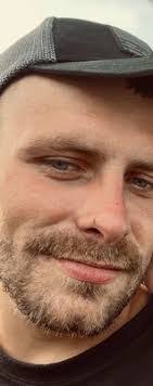 Isaac Boggs's Instagram, Twitter & Facebook