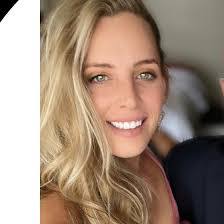 Alexis Sterner's Instagram, Twitter & Facebook