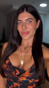 I’m Just a girl enjoying her dress moment 💃🏻 @runawaythelabel , -, -,  #goldcoast #feminine #dress #weekendvibe #girlyvibes