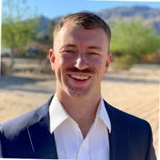 Very excited to say that I've accepted my admissions offer with University  of Virginia Darden School of Business class of 2026! I owe a great deal of  thanks to a number of