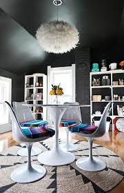 Dining room lighting is an important factor in designing a space that makes you want to host, whether it's part of your family's nightly routine or a setting for formal, fancier affairs throughout the year. 20 Small Dining Room Lighting Designs Home Design Lover