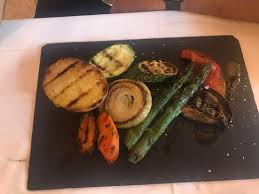 Se comienza en el restaurante can cirili de lliçà de vall, en dirección lliçà de munt por el bosque posterior al restaurante. Restaurante Can Cirili En Llica De Vall
