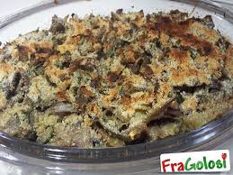 I carciofi gratinati al forno sono il contorno ideale per accompagnare secondi piatti dal sapore robusto: Funghi E Carciofi Al Forno Ricetta Di Fragolosi