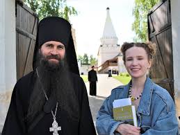 Елизавета монета (elisabeth monette) and лиза монеточка (lisa monetochka). Pevica Monetochka Dala Intervyu Namestniku Monastyrya V Tverskoj Oblasti Tia
