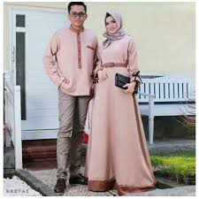 Terkhusus wanita, mungkin kamu juga mengalami, hal yang cukup rumit saat pergi ke kondangan adalah menentukan busana yang mau dikenakan. Kondangan Couple Baju Undangan Gamis Kekinian Kemeja Sarimbit Best Seller Couple Shopee Indonesia