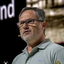 Adapt Operational Plans Amid Market Changes for Success