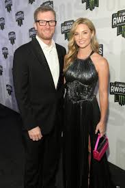 Nascar.com will live stream two events from champion's week in nashville, tennessee, the first time the nascar awards will be held in the country music capital. Photos Nascar Stars Shine Brightly On Nashville Red Carpet Nascar Com