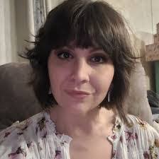 Heather Hughart's Instagram, Twitter & Facebook