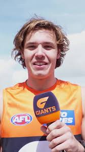 You’ll get the hang of it eventually Aaron 😂 #AFL #AFLDraft #GIANTS  #AaronCadman