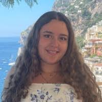 Karina Batista's Instagram, Twitter & Facebook