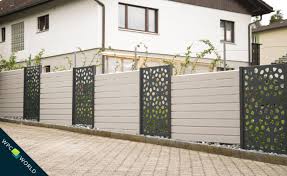 Wpc Sichtschutzsysteme Fur Haus Und Garten Designelemente Sichtschutzelemente Modernes Zaun Design Haus Ideen Aussen