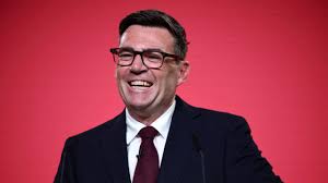 UK Labour party crowns 'King of the North' Burnham as leader and next PM -  RFI