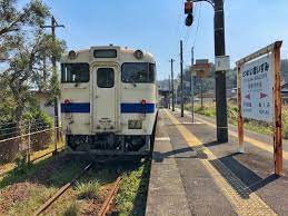 kzさんはinstagramを利用しています an outbound kiha47 diesel train bound for yamakawa is at satsuma imaizumi station in ibusuki cit recreational vehicles satsuma vehicles