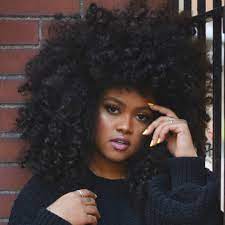 Zoom Sur La Nouvelle Egerie Sephora L Afro Hawaienne Taija Kerr Puretrend Coiffure Cheveux Naturels Coiffures Maxi Volume Beaux Cheveux