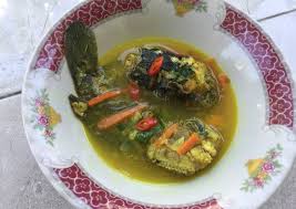 Resep lele masak padang bumbu kuning. Resep Lele Bumbu Kuning Tanpa Santan Oleh Ula Cookpad