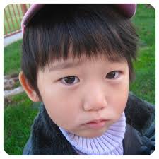 ❓who's that adorable board member❓ It's our very own advocacy chair, Mandy  Yang!! Mandy is a first-year in business, and was also once accepted into  FNC entertainment as a trainee! 🤯 (they