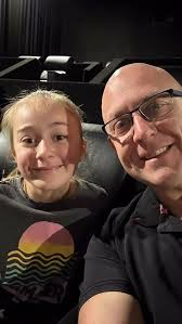 A Dad & Lia picnic to stop and take a breath after a trip to the dentist  for us both this morning. (The cafe closed down a long long time ago)