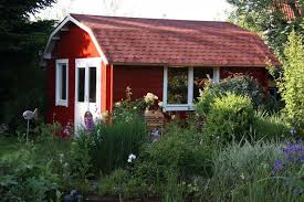 Schwedenrot Stilvoll Die Schonsten Schwedenhaus Gartenhauser Gartenhaus Schwedenhaus Und Haus