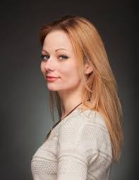 Elise Buchanan's Instagram, Twitter & Facebook