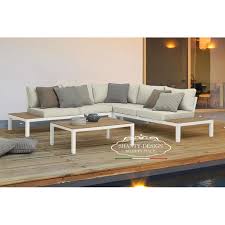 Oltre ai classici cuscini di forma quadrata da sistemare sul divano, i formati rettangolari sono ideali come cuscini per il letto, soprattutto se abbinati alla biancheria. Salotto Angolare Da Esterno Shabby Alluminio Bianco E Cuscini Sfoderabili Roma 5 Arredo Giardino