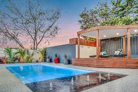 Home Crystal Edge Pools