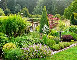 From cheap edging to patio bliss, there's an inexpensive option for everyone. 7 Natural Landscaping Ideas Knockoffdecor Com