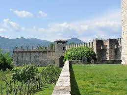 However, lake maggiore does not only offer wonderful towns and villages: Wedding On Lake Maggiore The Castle Italia Divina