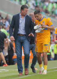 The first or paternal family name is siboldi and the second or maternal. Robert Siboldi Junior Vendrechovski Robert Siboldi And Junior Vendrechovski Photos Santos Laguna Vs Tigres Uanl Playoffs Torneo Clausura 2018 Liga Mx Zimbio