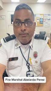 El Fire Marshal Abelardo Pérez nos da detalles sobre explosión que se  reportó en Hatillo. @diaadiat2